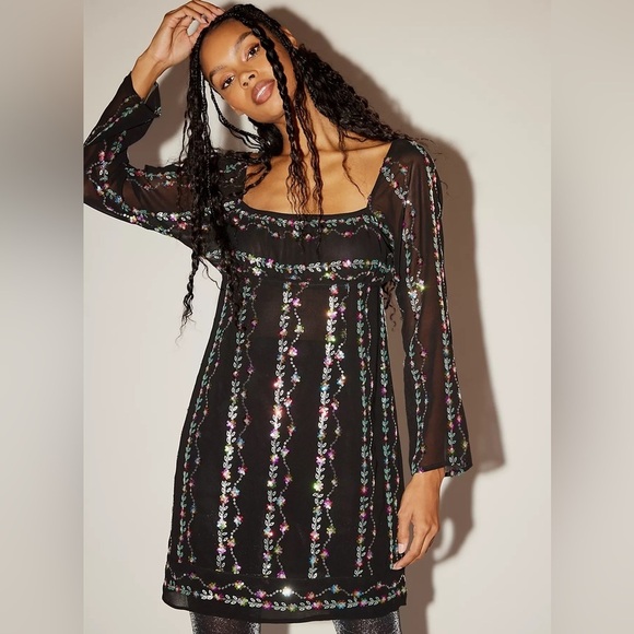 Anna Sui Dresses & Skirts - NWT Anna Sui Floral Fantasy Mini Dress